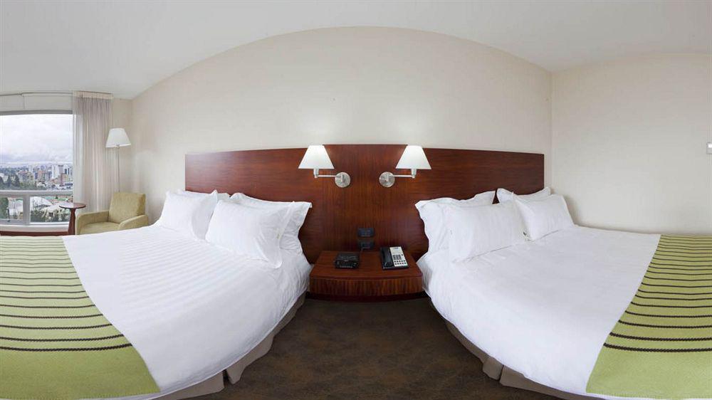 Holiday Inn Express Quito By Ihg Exterior foto